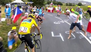 man spits on froom tour de france 2015