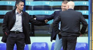 Mourinho and Abramovich shaking hands