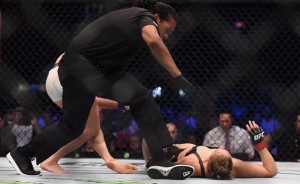 Ronda Rousey knocked out by Holly Holm